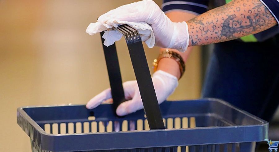 протирка корзины покупателя.jpg Используете контейнеры, тележки и корзины для самообслуживания? Их необходимо хранить и обрабатывать отдельно от другого торгового оборудования и инвентаря.