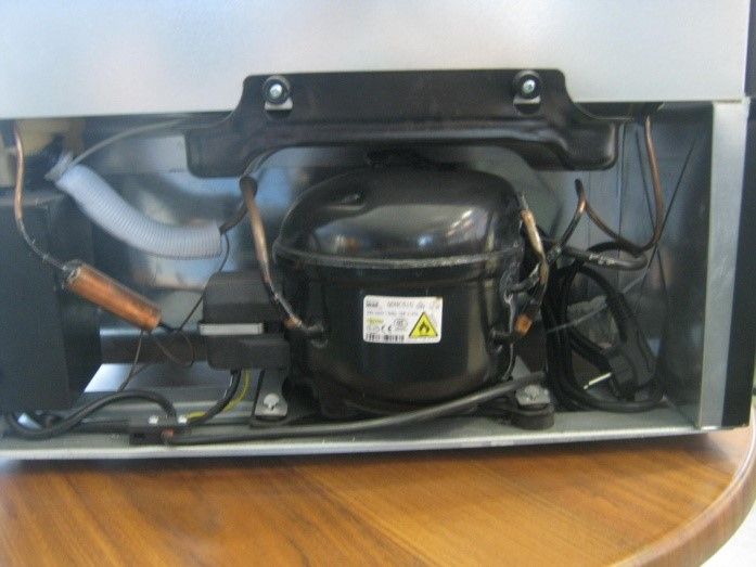 Обзор на Винный шкаф «Starfood JC – 128 D» Винный шкаф «Starfood JC – 128 D»