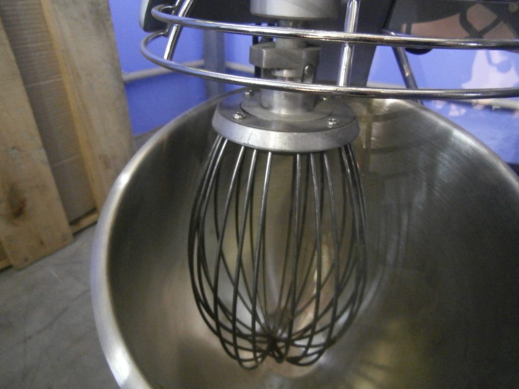 Миксер планетарный