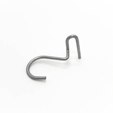 kryuchok-universalnyy-polukruglyy-na-ekonompanel-tsink-2